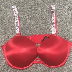 Victoria’s Secret Shine Strap Push up Bra 36DD